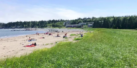 彩虹港沙灘省立公園