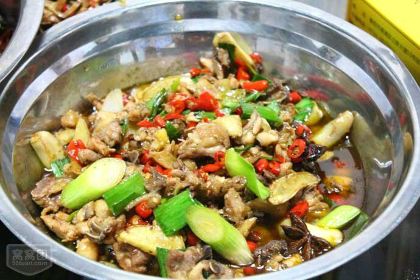 YI GU REN TU CAI GUAN