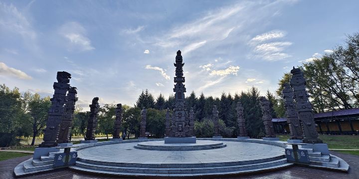 China Forest Capital Woodcarving Garden
