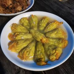 秋歌三茶饭庄 User Photo