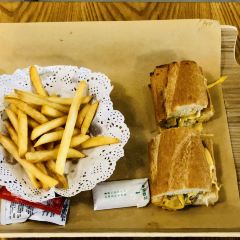 Niuyue CITY DELI User Photo