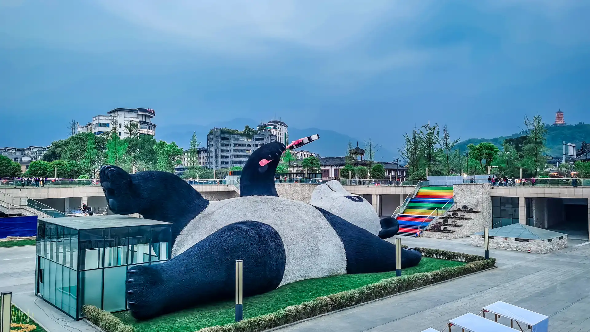 Hotels near Yangtianwo Square