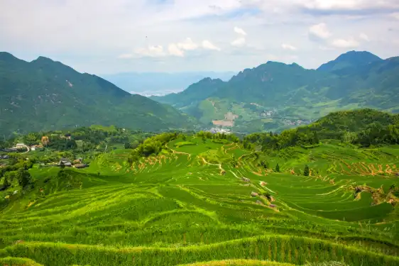 Hotels near Jiuquyunhuan Area, Yunhe Terrace Scenic Area