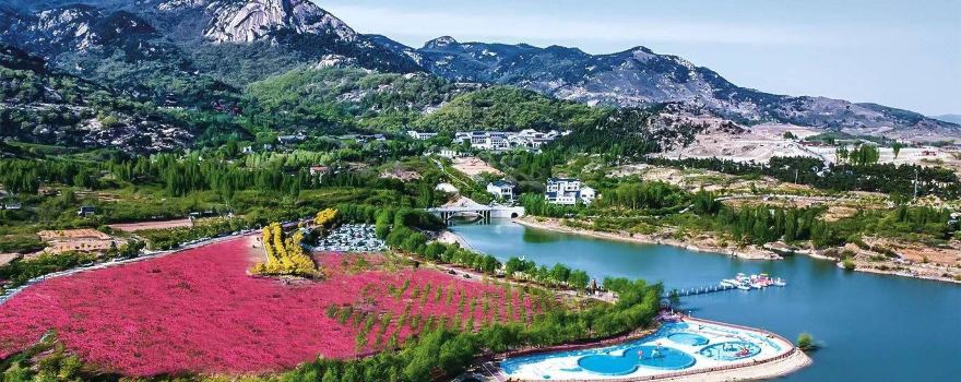Xintai Lianhua Lake Scenic Area