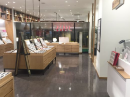 JINS（HAMACROSS 411店）
