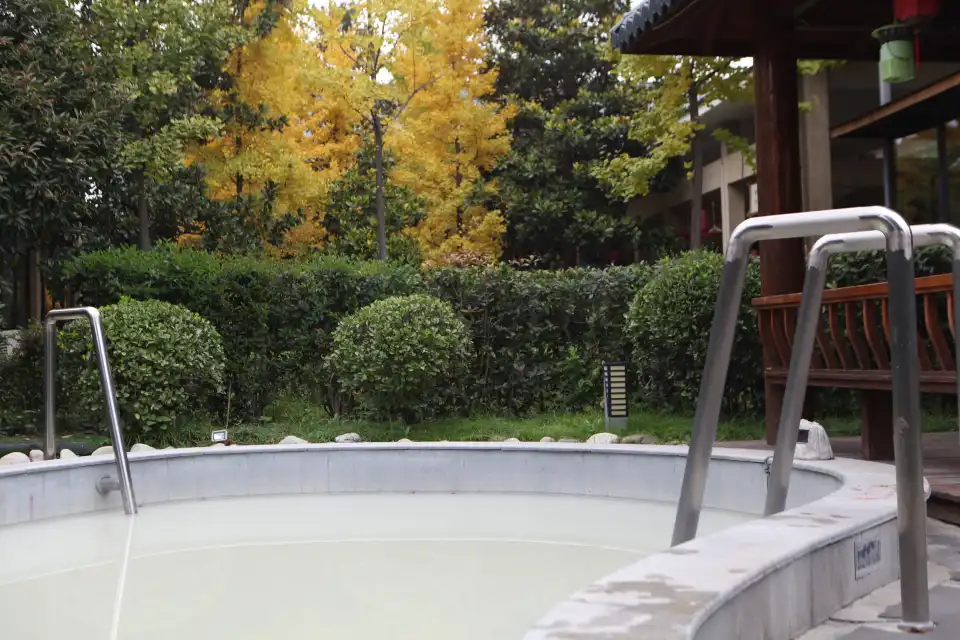 4_Qin Hot Spring