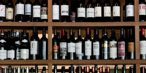 Purple Cafe And Wine Bar