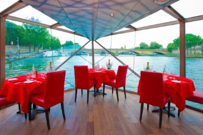 Bateau Mouches Restaurant