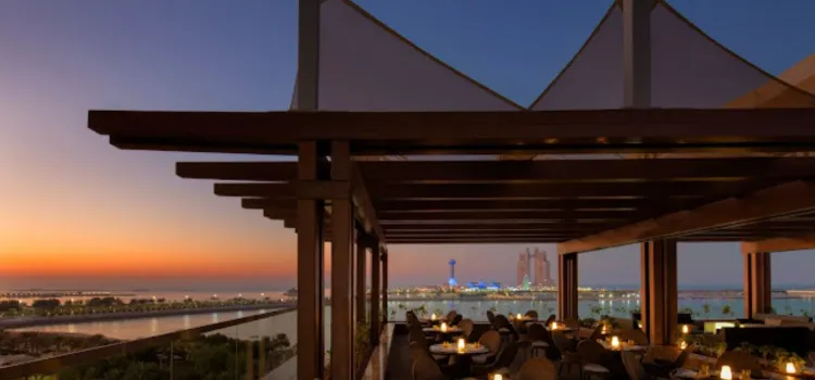 Azura Panoramic Lounge - The St. Regis Abu Dhabi