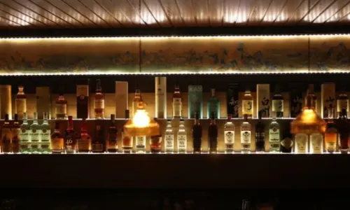 Suit Cocktail Bar