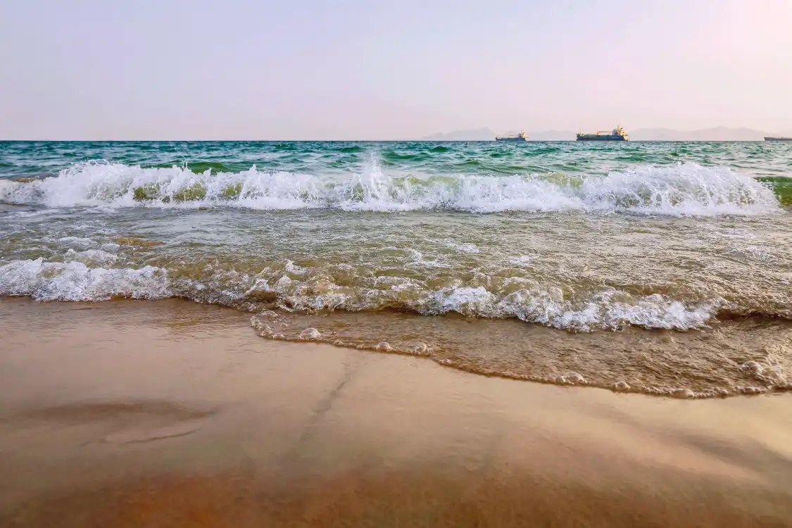 Hotels near Guanhu Beach