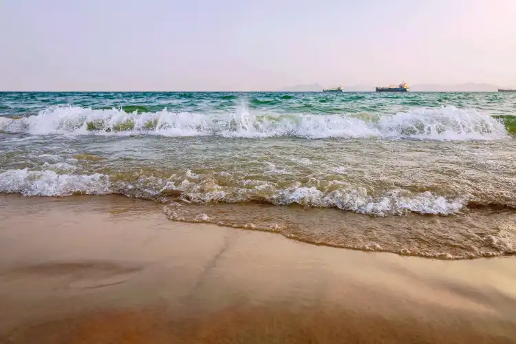Hotels near Guan Hu Village