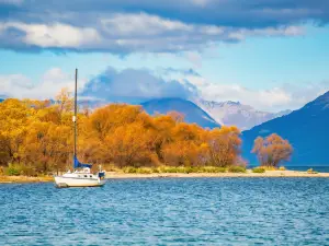 Popular Fall Viewing Attractions in Glenorchy