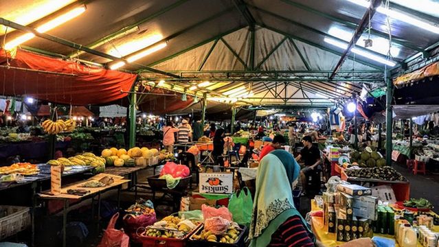 Anjung Kinabalu (AKINA Night Market)