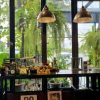 คาเฟ่บรรยากาศ​น่านั่ง