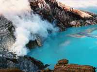 Icy blue fire and sulfur deposits 