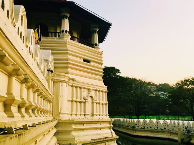 The Temple of Sacred Tooth Relic