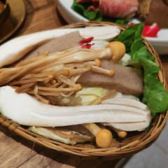 Jin shan e mei fei yi bo wu guan · gu fa chuan cheng mei shi ảnh của người dùng