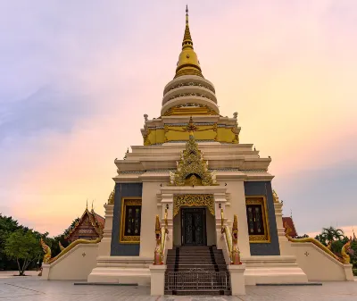Wat Chai Na Meditation Centre 주변 호텔
