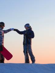 Yanming Crab Island Ski Resort