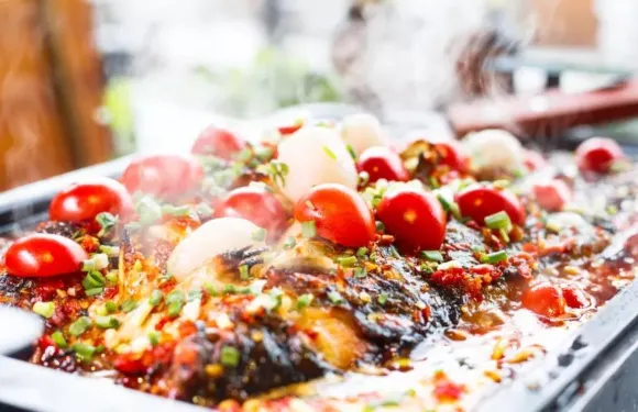 碉堡烤魚(世紀緣花亭湖國際大酒店店)