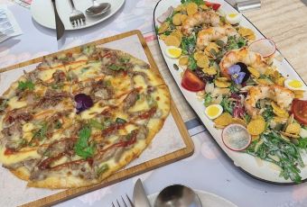 UPPER KITCHEN User Photo