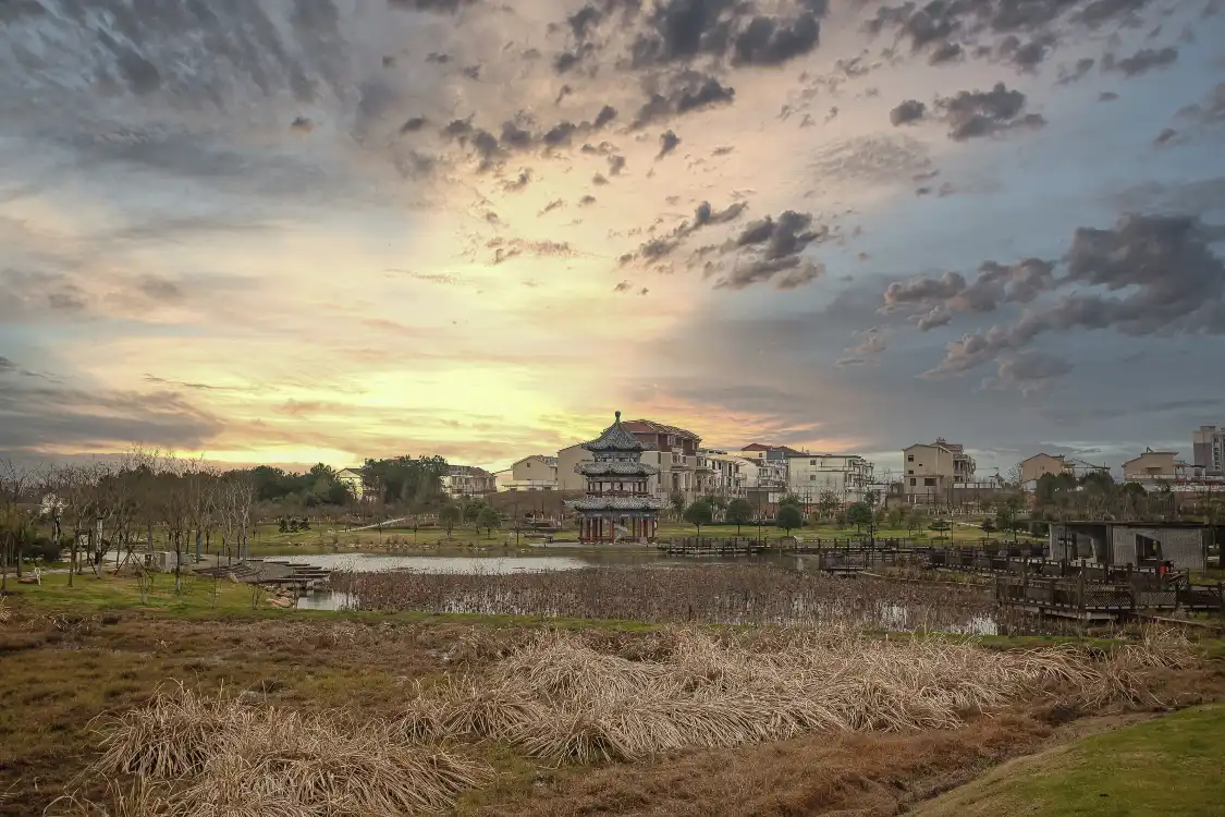 Hotels near Xiangshan Park
