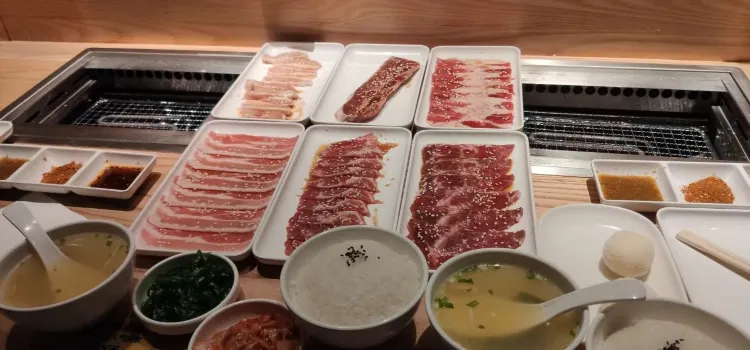 赤阪一丁·和牛日式燒肉（白雲金鉑店）