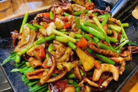 HONGCHI LAOMA SHENGTAI CANTING