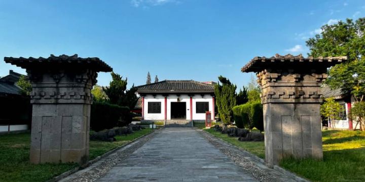 Tomb of Zhou Yu