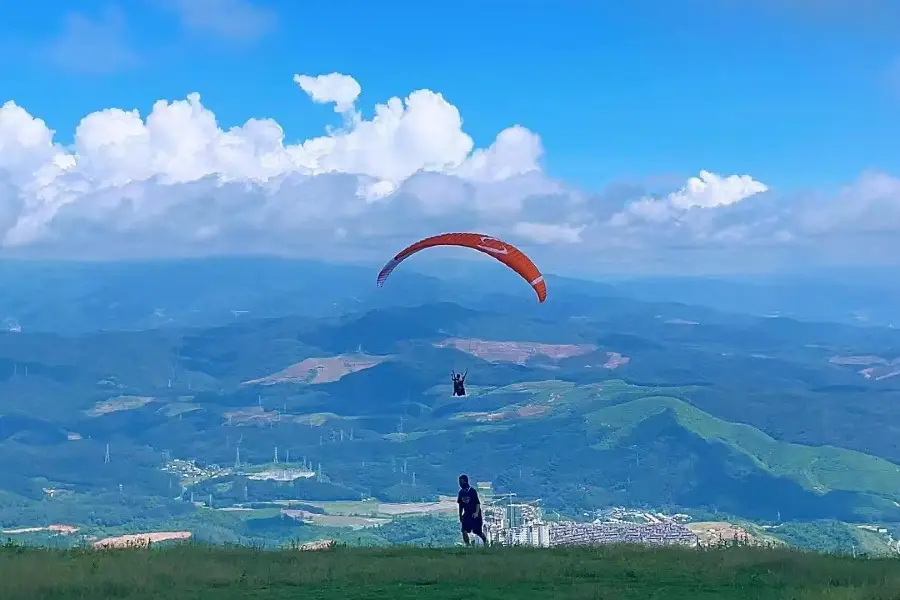 藍極國際滑翔傘飛行營地