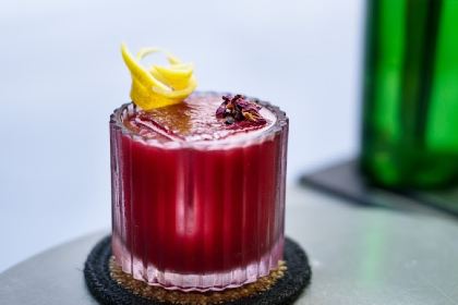 Warm Up Cocktail bar