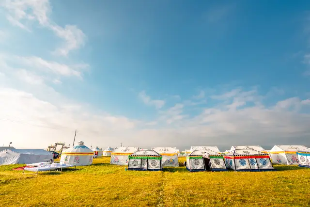 Camping in Qinghaihu