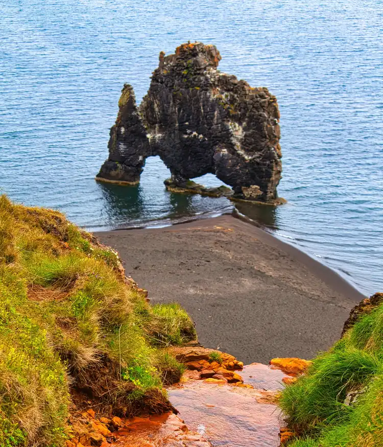 Hotels near Hvitserkur