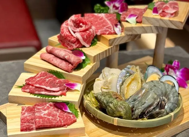 佐賀燒肉谷的和牛燒肉與海鮮拼盤