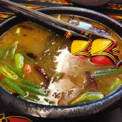 Laoyuejiayijiafengwei User Photo