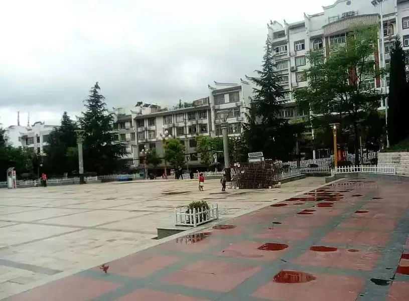 Chishuiyuan Square