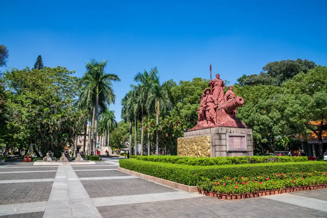 후먼 광장 주변 호텔