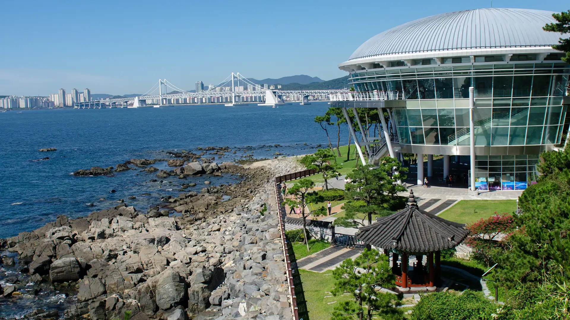Hotels near Nurimaru APEC House