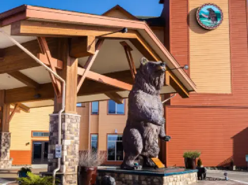 Rivers Edge Grill & Bar