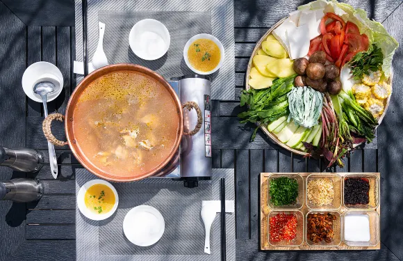 瀘定牛背山莫忘山谷民宿·餐廳