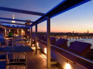 Skyline Rooftop Bar