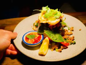 24Thai Street Restaurant & Cafe