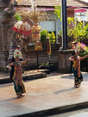 Barong Tanah Kilap - Sari Wisata Budaya BALI