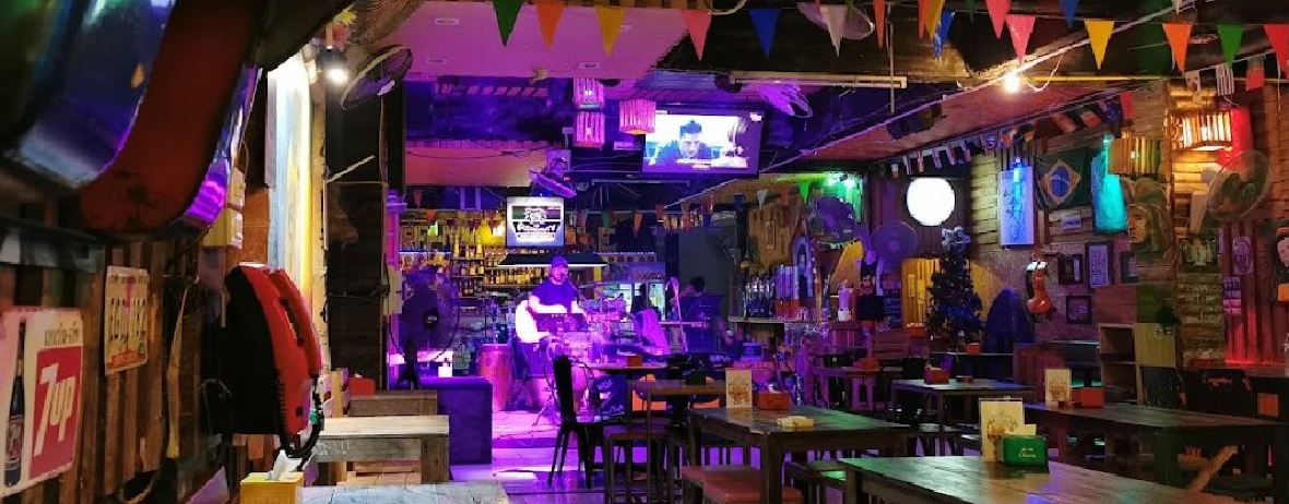 Reggae Town Bar and Restaurant