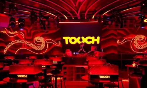 TOUCH CLUB