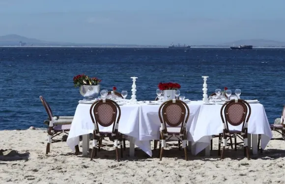 Grand Africa Café & Beach