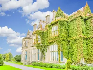 Muckross House