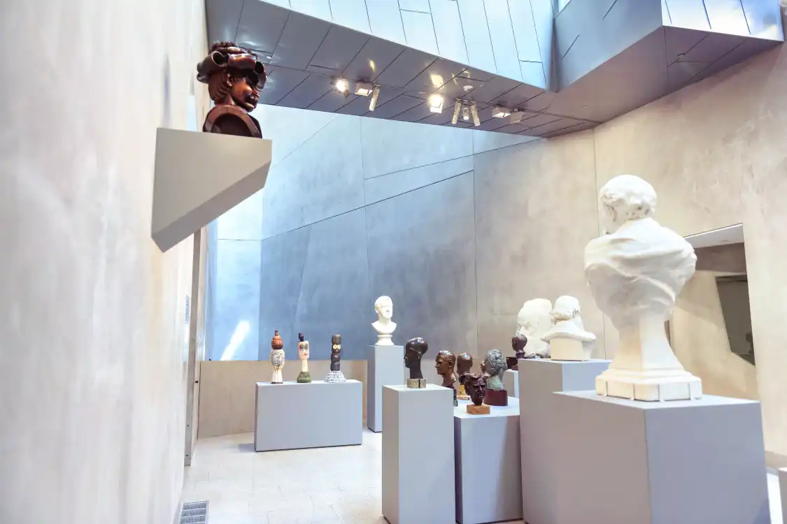 Hotels near The Ian Potter Centre: NGV Australia