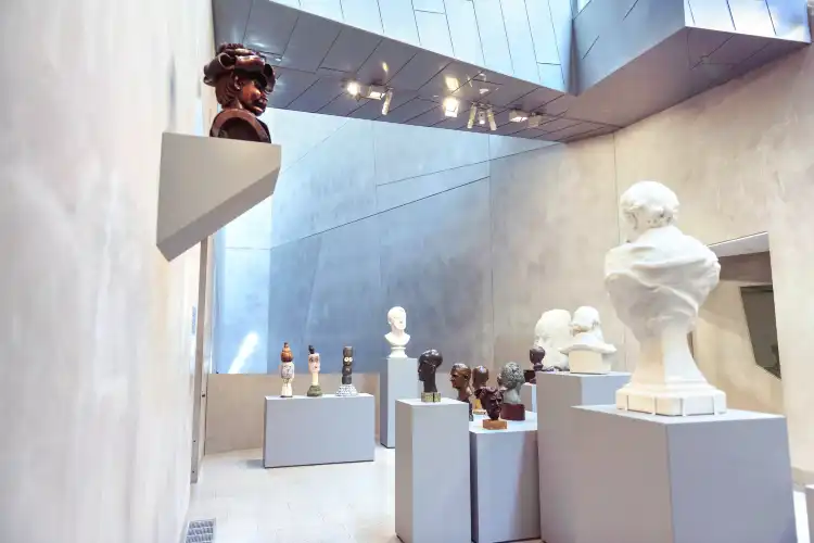 Hotels near The Ian Potter Centre: NGV Australia
